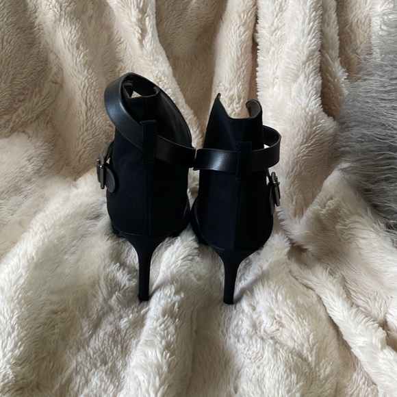 Black suede heels with wrap - Picture 3 of 4